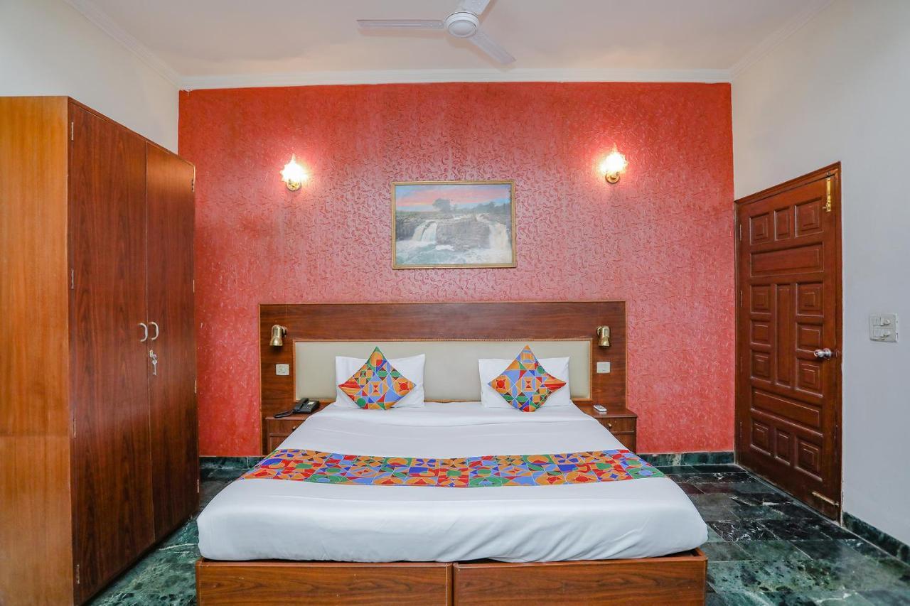 Fabexpress Primero I Gurgaon Extérieur photo